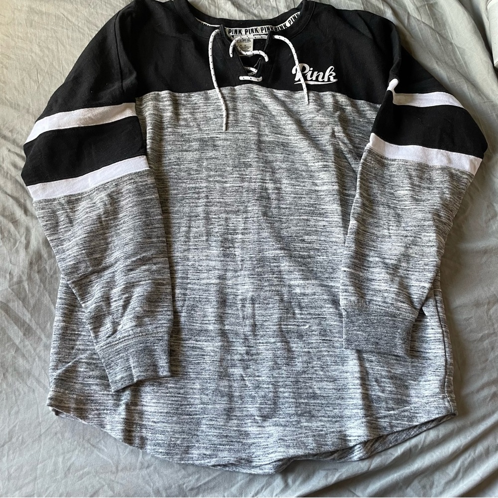 victoria’s secret pink sweatshirt